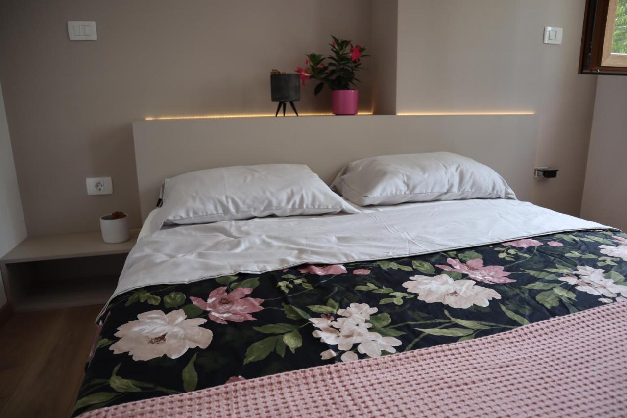 Boutique Rooms By Petric Winery Dobravlje Zewnętrze zdjęcie