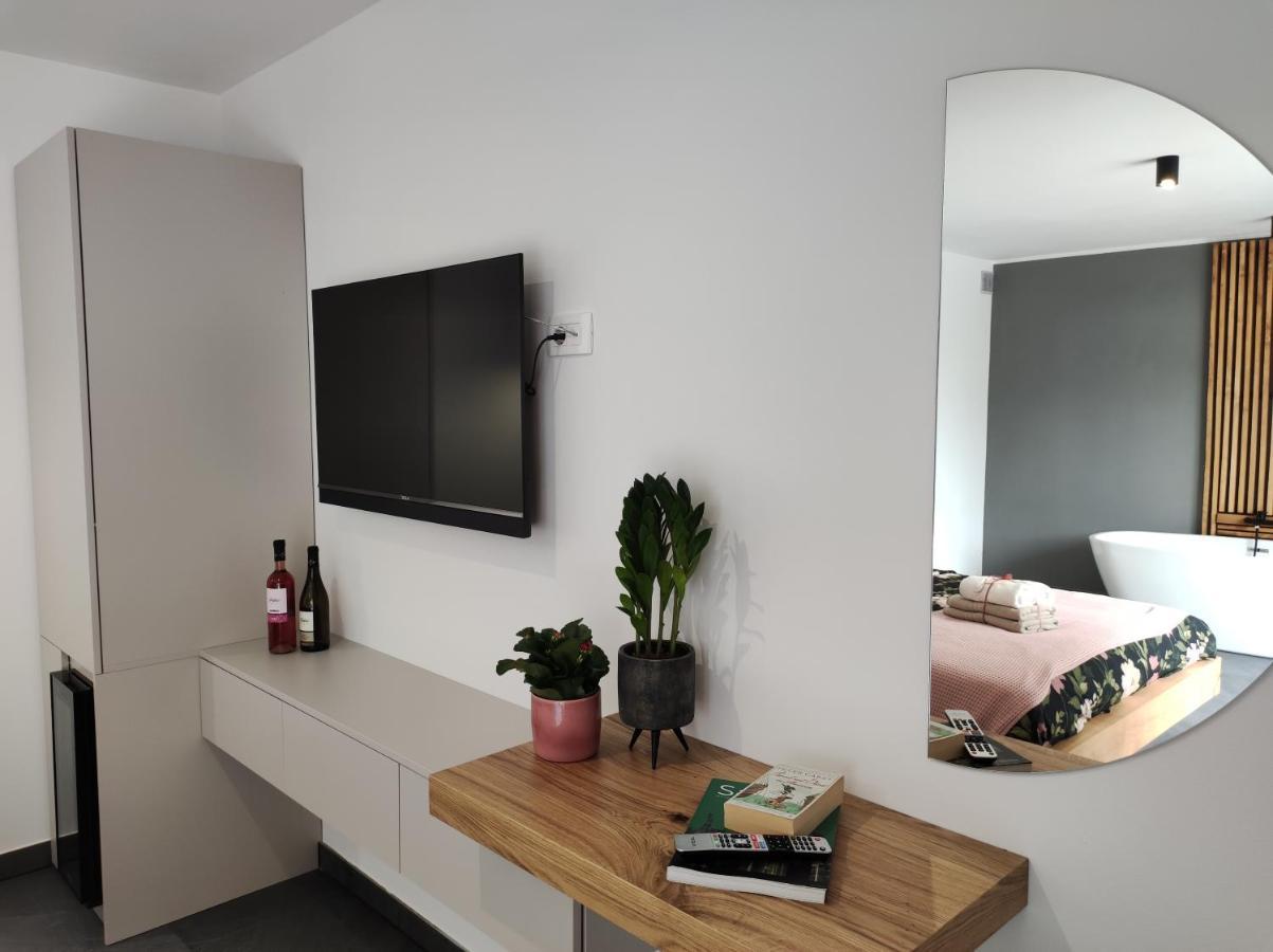 Boutique Rooms By Petric Winery Dobravlje Zewnętrze zdjęcie