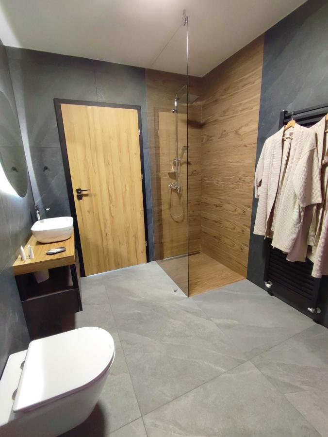 Boutique Rooms By Petric Winery Dobravlje Zewnętrze zdjęcie
